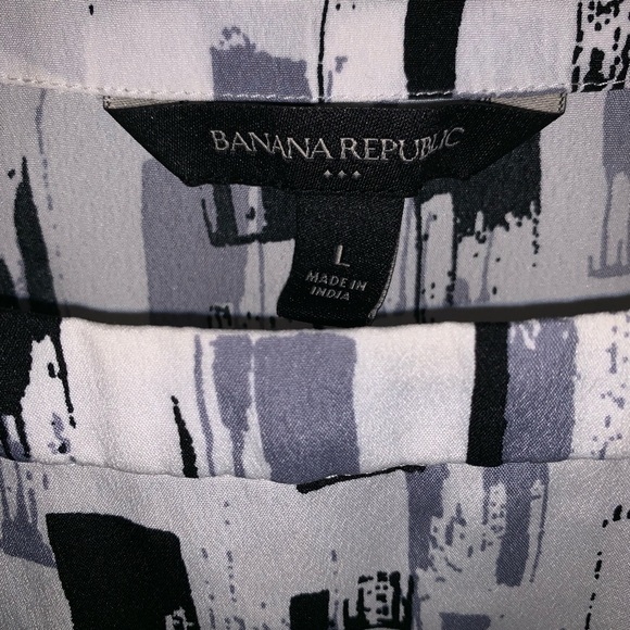 Banana Republic Blouse - Picture 2 of 4